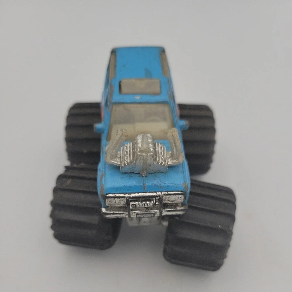 Vintage Matchbox Mud Slinger 1987 Blue Monster Truck Goodyear Tires Ford Bronco